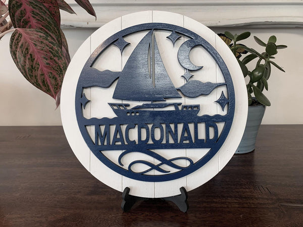Personalized Name Round Shelf Leaner